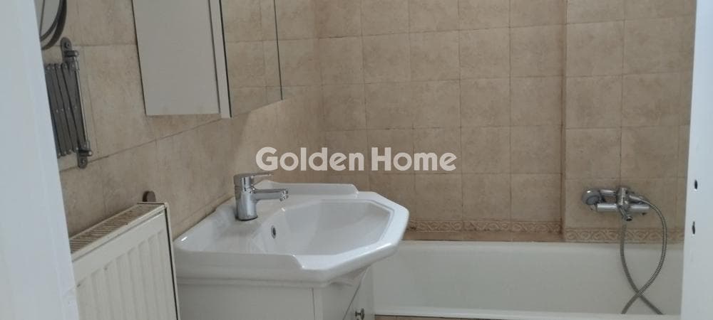Apartment in Analipsi, Drapetsona — Photo 11 of 11