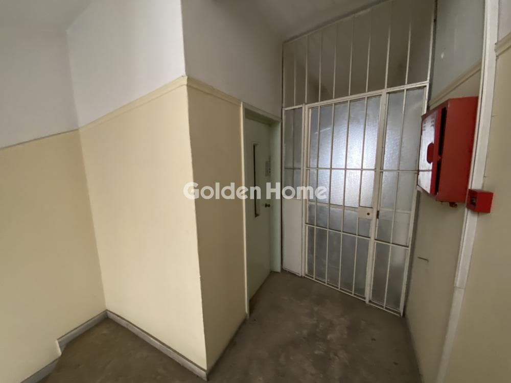 Office in Platia Koumoundourou, Kentro — Photo 13 of 16