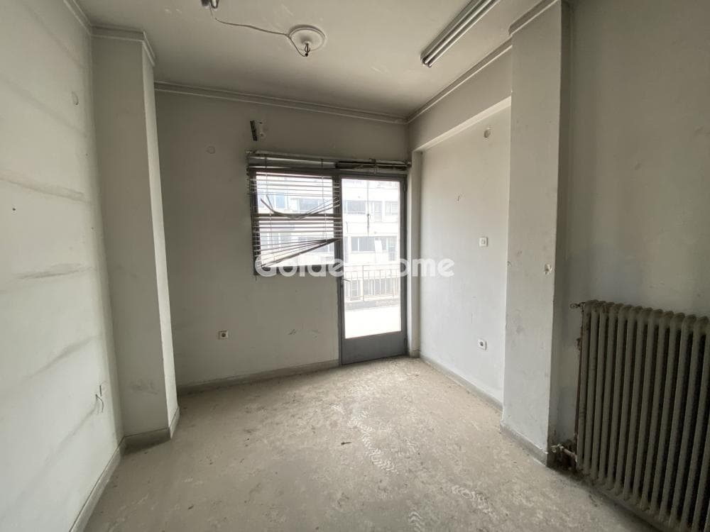Office in Platia Koumoundourou, Kentro — Photo 4 of 16