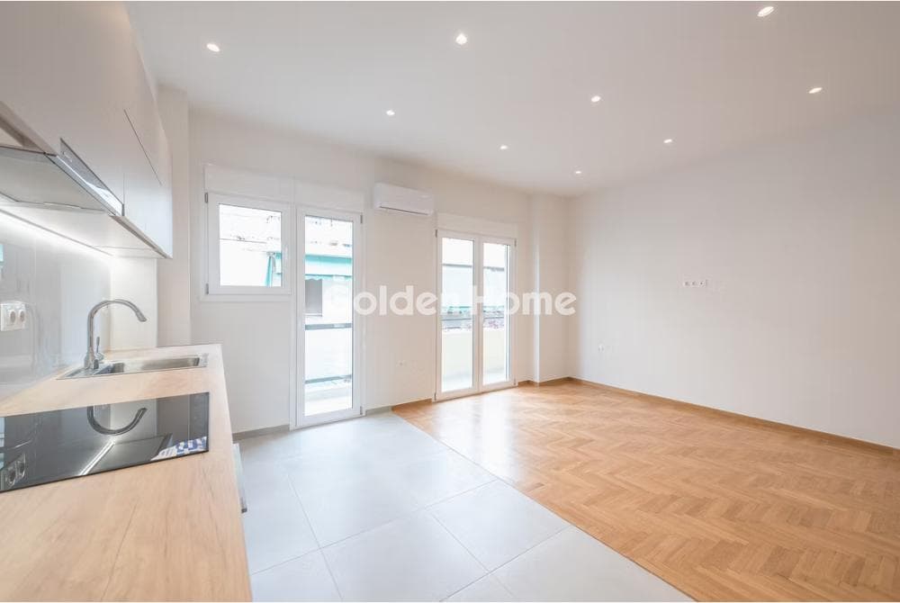 Apartment in Platia Kipselis, Kipseli — Photo 2 of 21