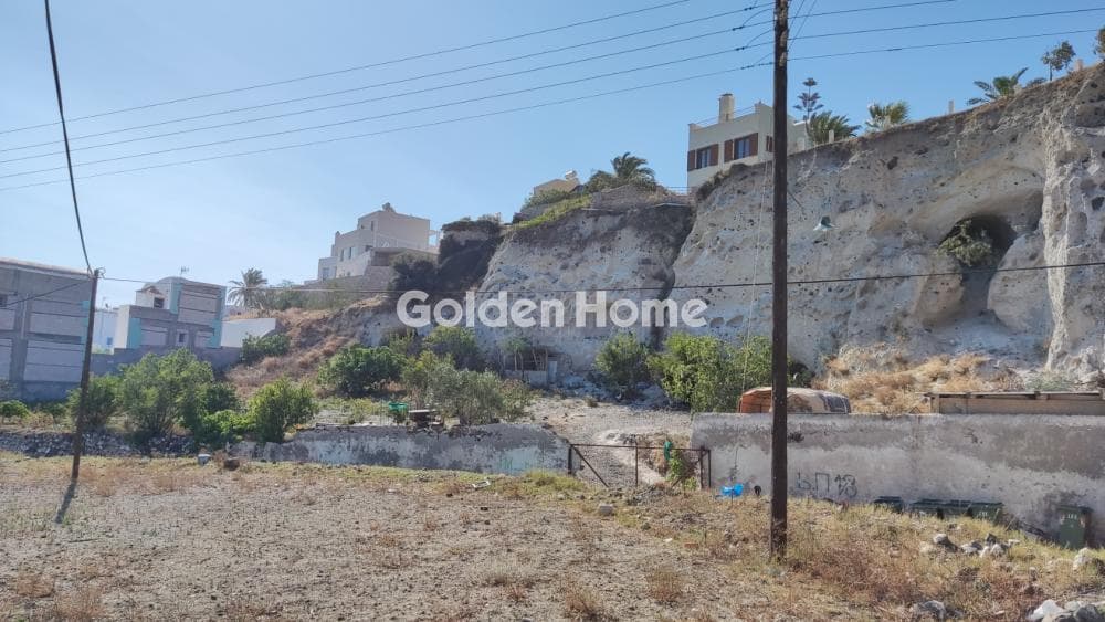 Building Plot in Thira, Santorini — Photo 2 of 4
