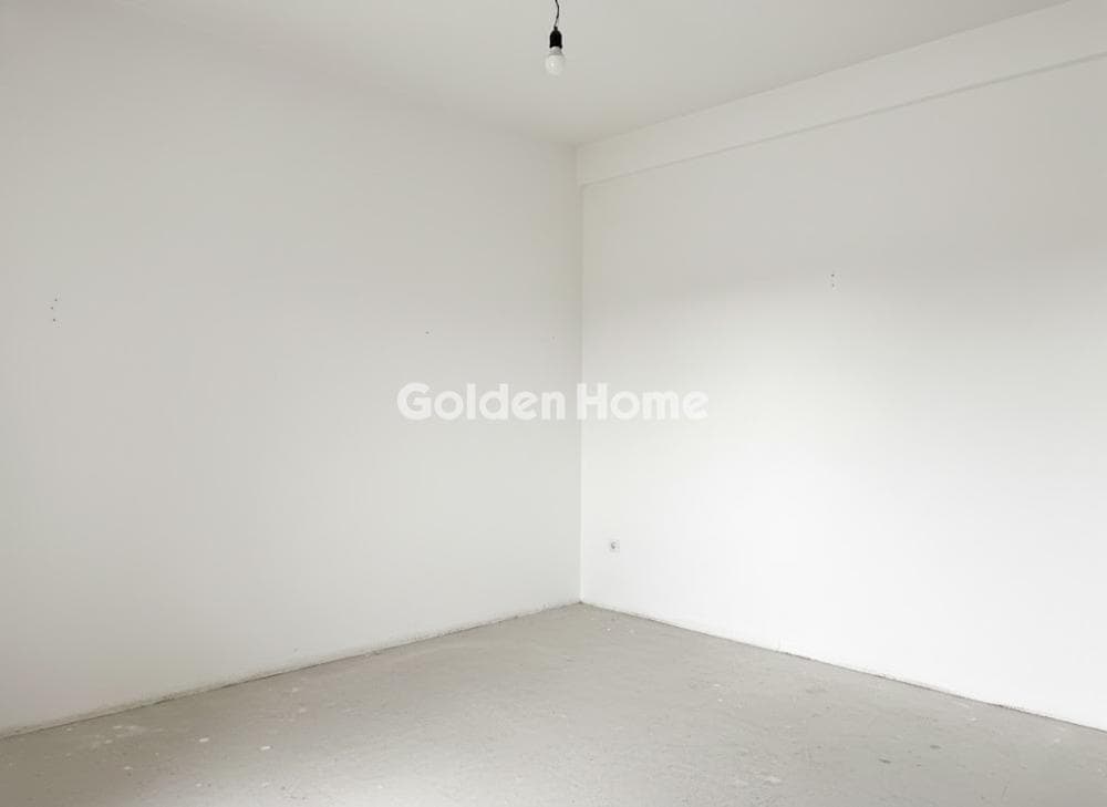 Apartment in Politechnioupoli, Zografou — Photo 2 of 2