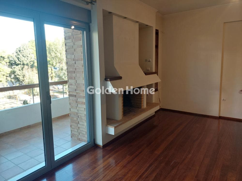 Apartment in Amfiali, Keratsini — Photo 4 of 30