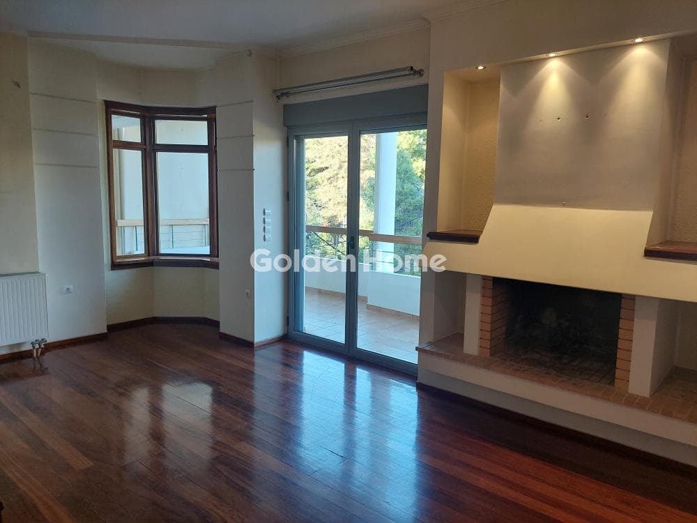 Apartment in Amfiali, Keratsini — Photo 2 of 30