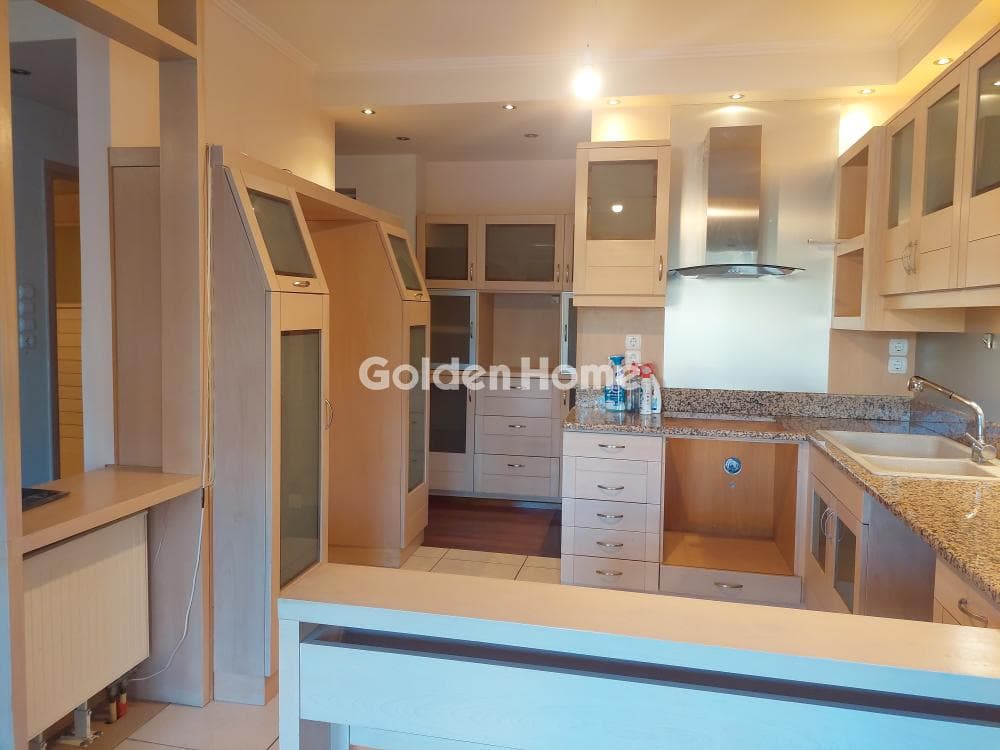 Apartment in Amfiali, Keratsini — Photo 6 of 30