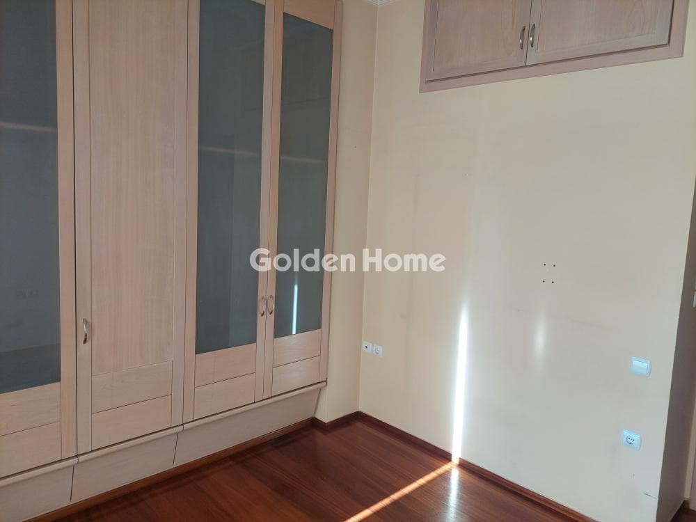 Apartment in Amfiali, Keratsini — Photo 23 of 30