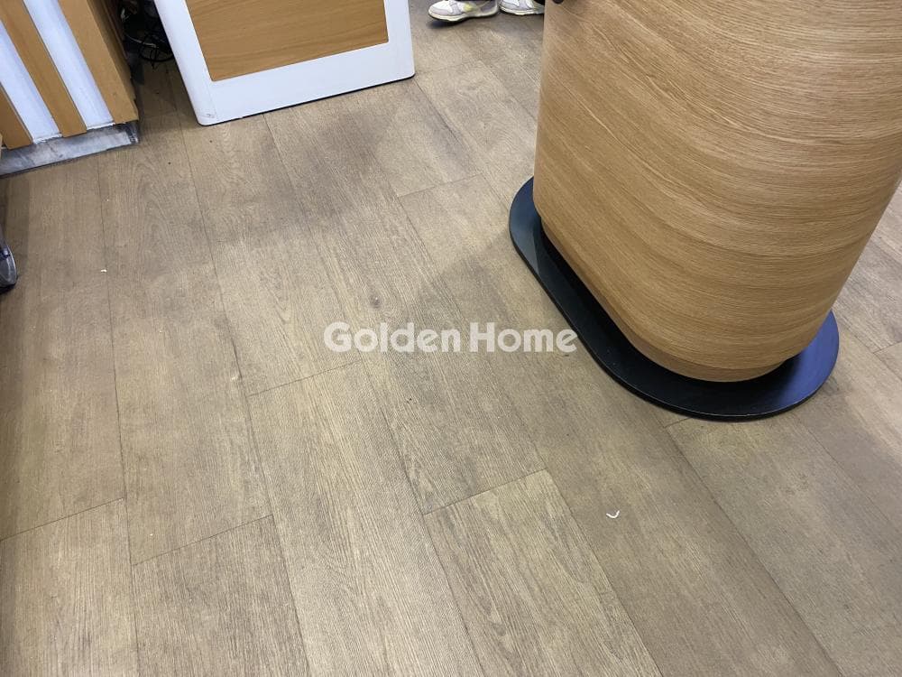 Retail Store in Omonoia, Kentro — Photo 1 of 3