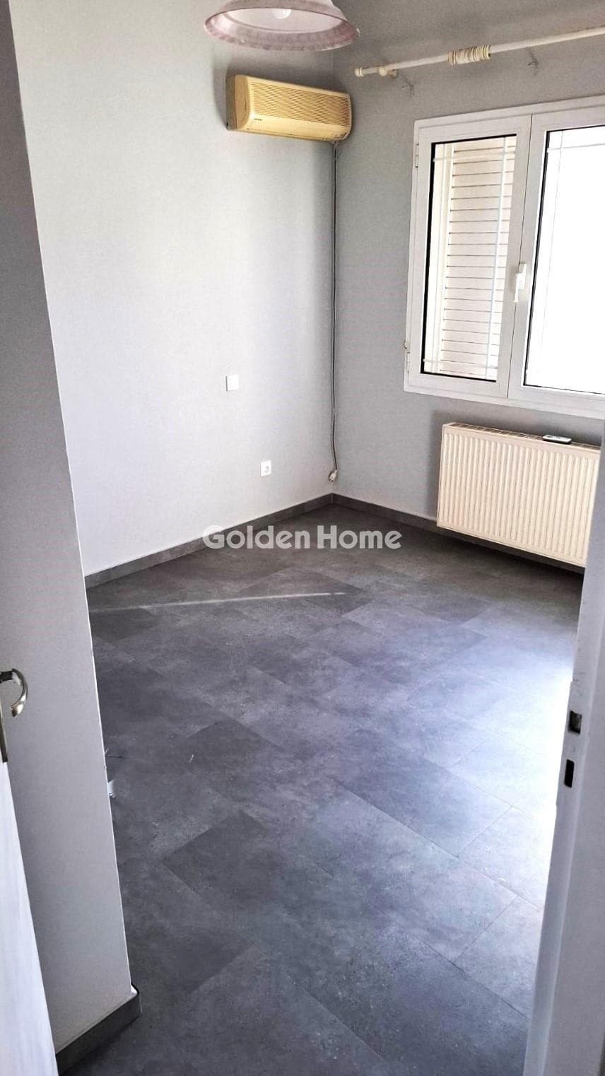 Apartment in Profitis Ilias, Agia Paraskevi — Photo 2 of 11