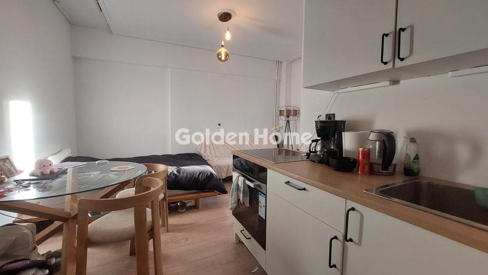 Apartment in Neo Pagkrati, Vironas — Photo 1 of 25
