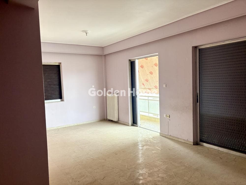 Apartment in Inepoli, Nea Ionia — Photo 1 of 12