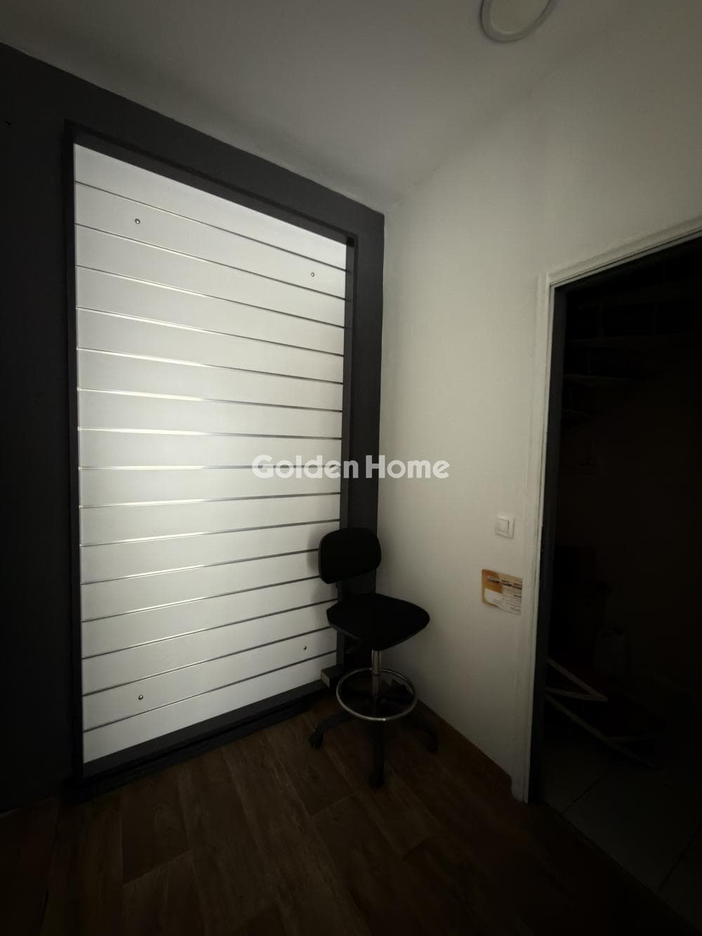 Retail Store in Platoma, Chalkida — Photo 5 of 9