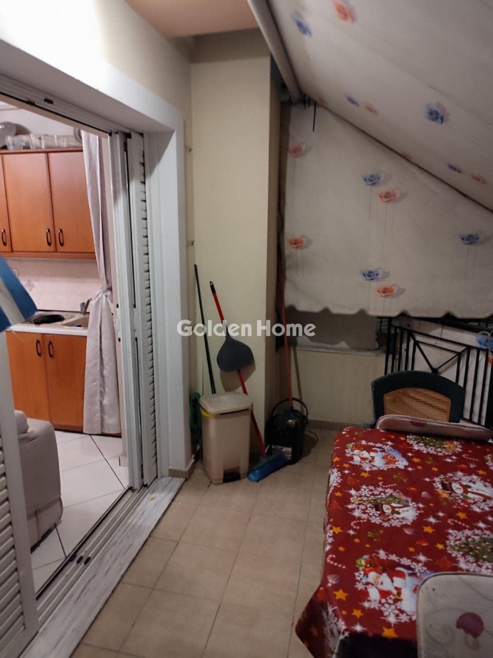 Apartment in Agios Fanourios, Drapetsona — Photo 17 of 30
