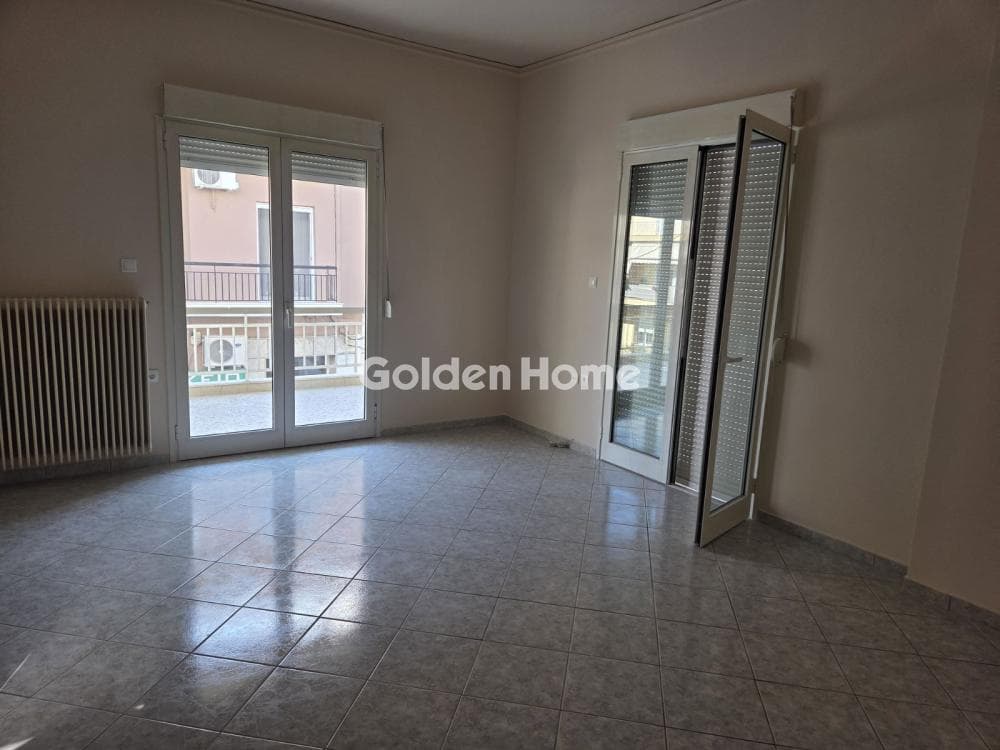 Apartment in Anthoupoli, Peristeri — Photo 1 of 22