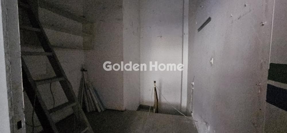 Retail Store in Alsos Pagkratiou, Pagkrati — Photo 8 of 10