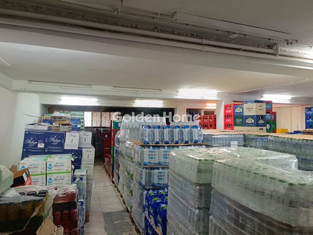 Retail Store in Panionia, Glyfada — Photo 3 of 11