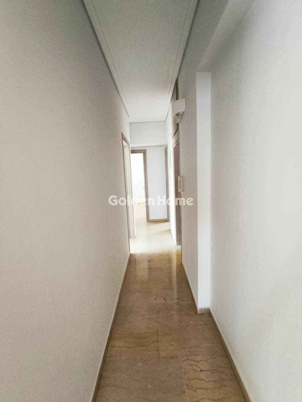 Apartment in Evaggelistria, Nikaia — Photo 11 of 16