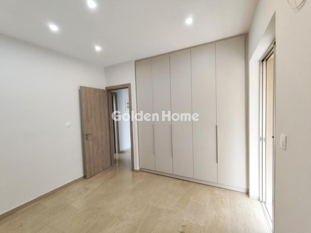 Apartment in Evaggelistria, Nikaia — Photo 12 of 16
