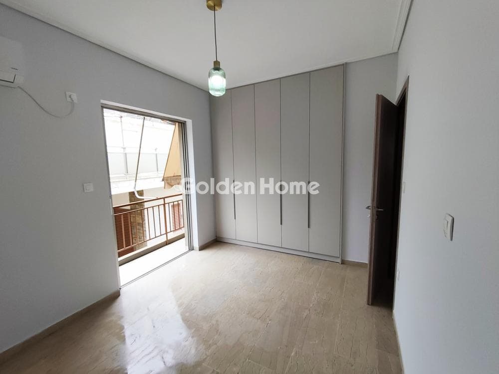 Apartment in Evaggelistria, Nikaia — Photo 14 of 16