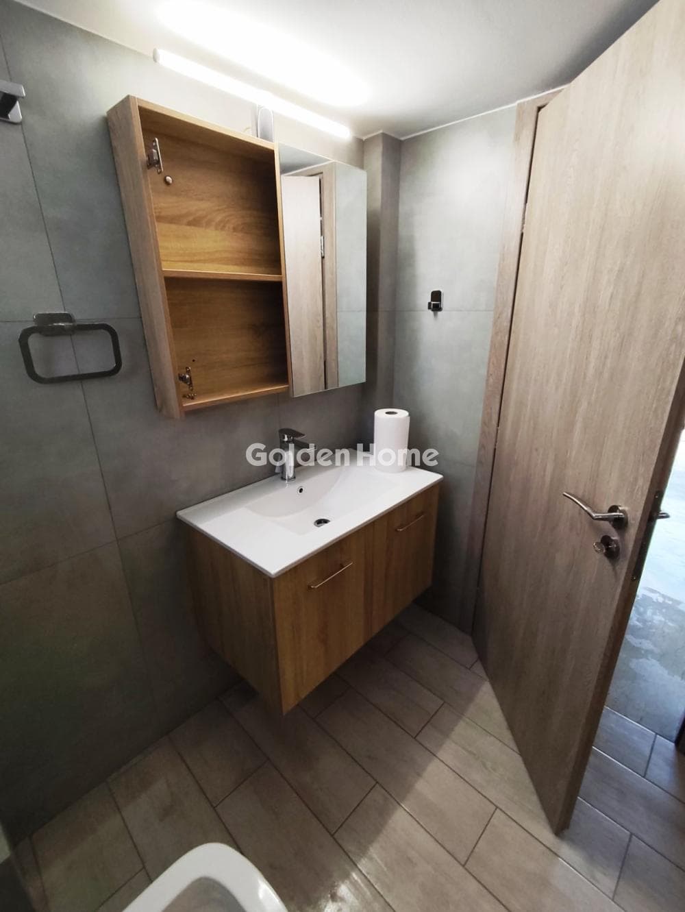 Apartment in Evaggelistria, Nikaia — Photo 10 of 16