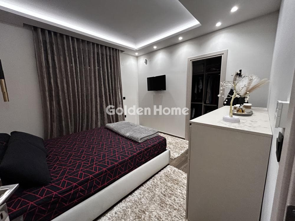 Apartment in Center, Thermi — Photo 3 of 11