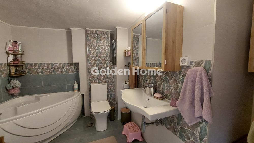 Apartment in Paradeisos, Agia Paraskevi — Photo 29 of 43