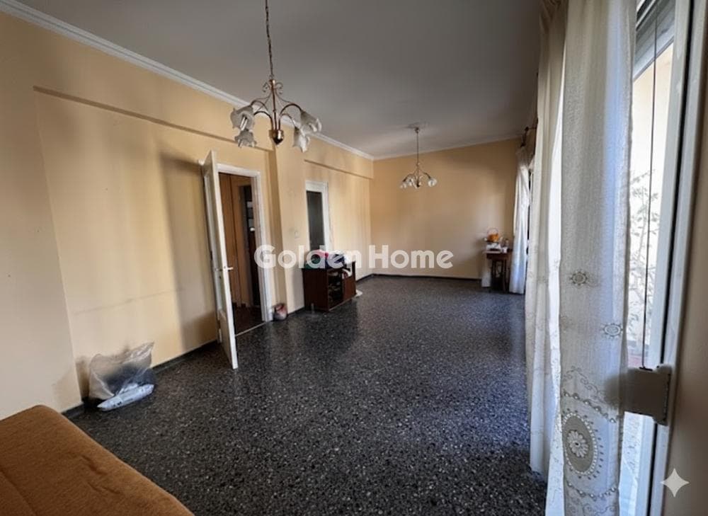 Apartment in Asteras, Nea Philadelfia — Photo 2 of 11