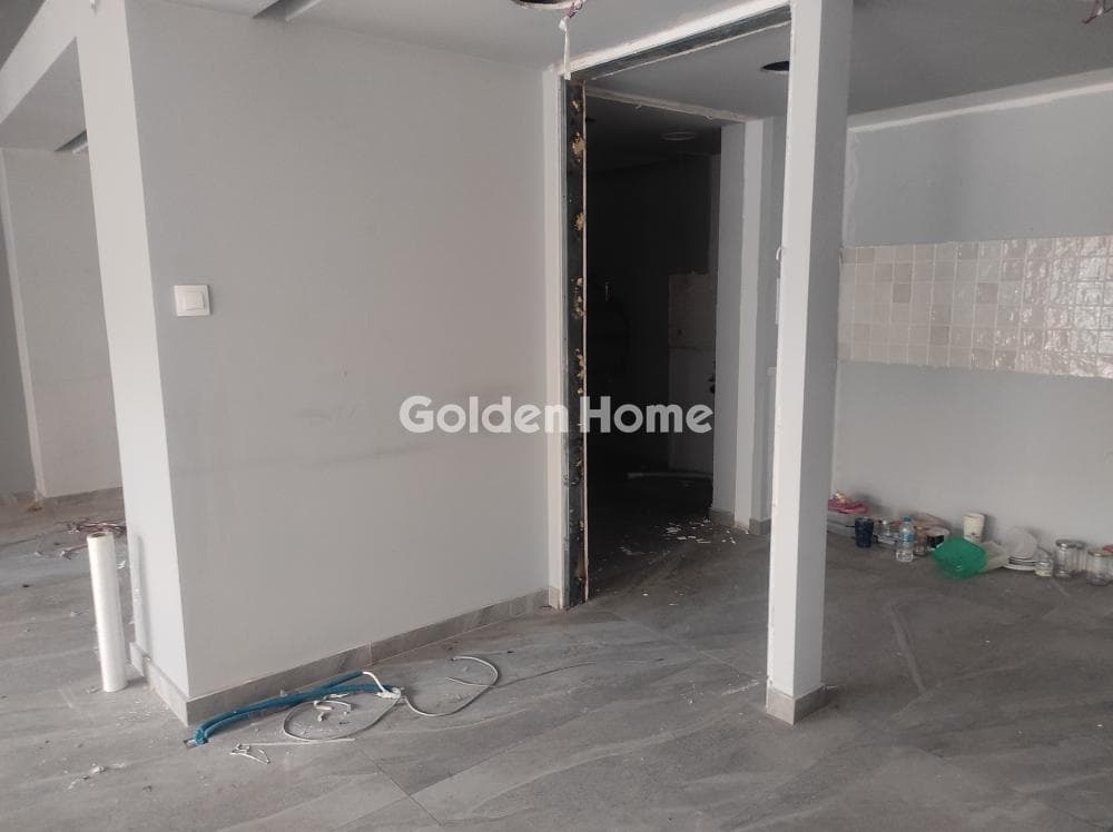 Retail Store in Plateia Davaki, Kalithea — Photo 7 of 12