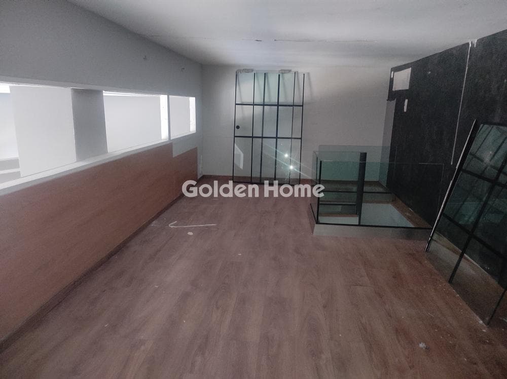 Retail Store in Plateia Davaki, Kalithea — Photo 12 of 12