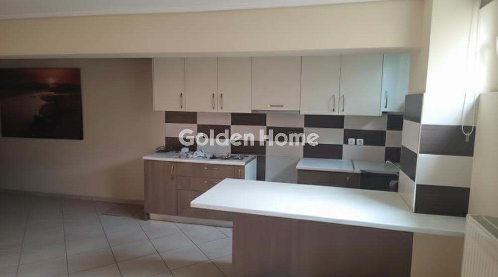 Apartment in Ano Kalamaki, Alimos — Photo 1 of 2