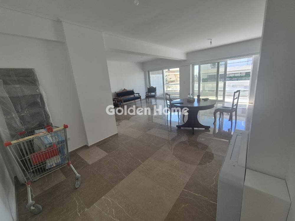 Apartment in Ampelakia, Alimos — Photo 1 of 34