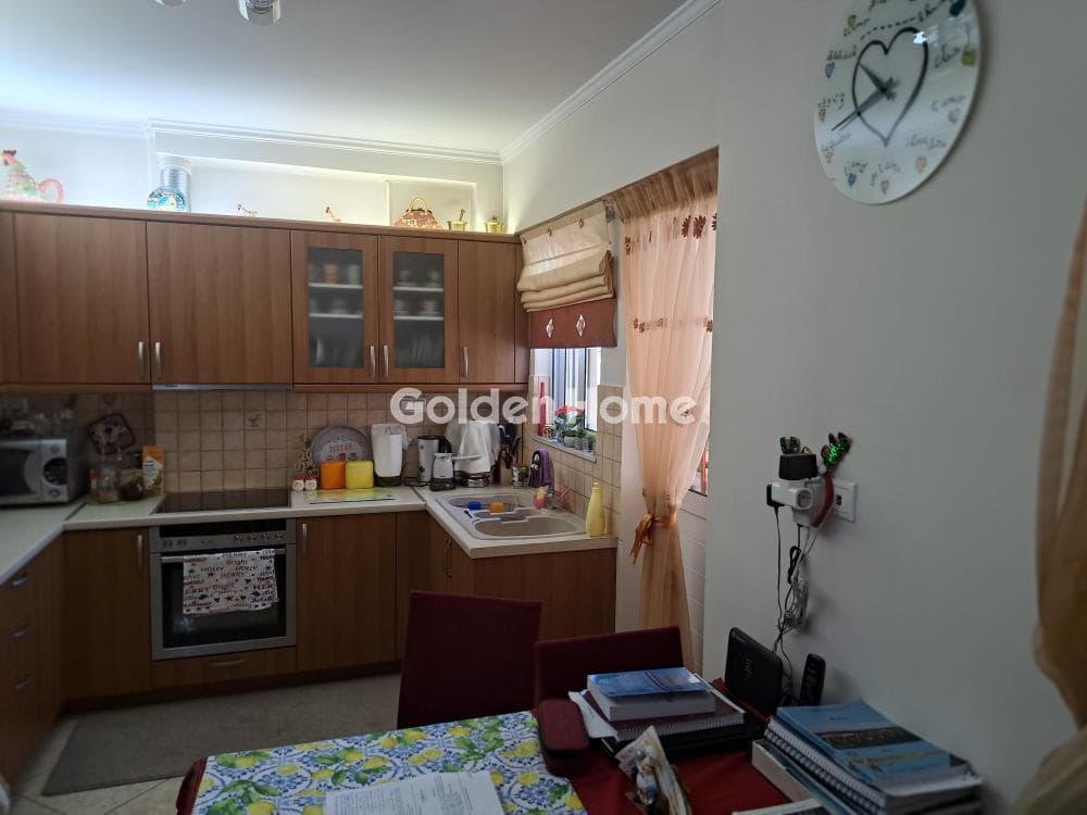 Apartment in Tampouria, Nikaia — Photo 8 of 11