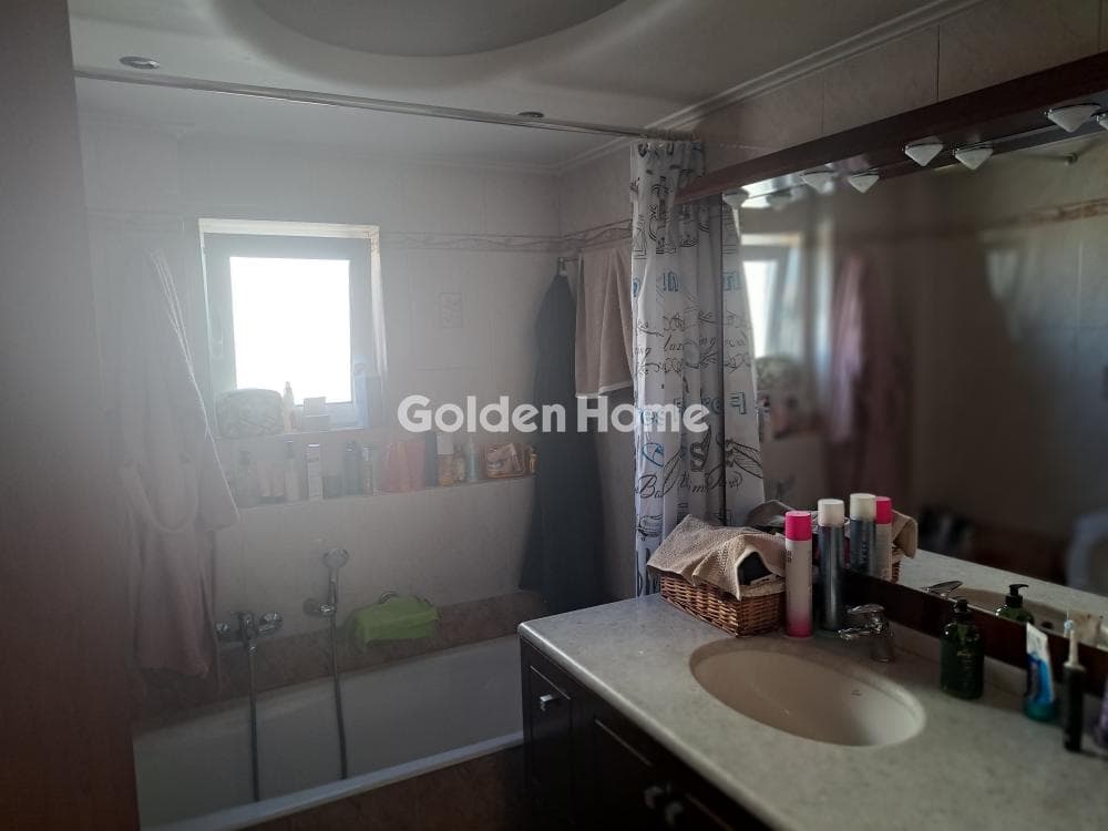 Apartment in Tampouria, Nikaia — Photo 10 of 11