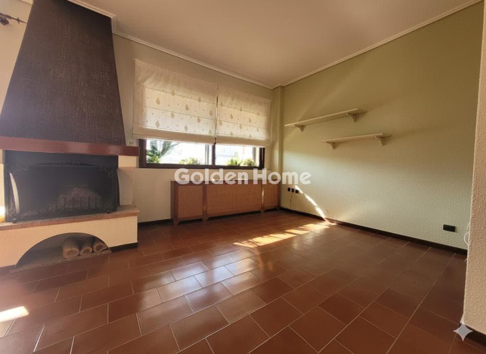 Apartment in Rizareios, Chalandri — Photo 1 of 7