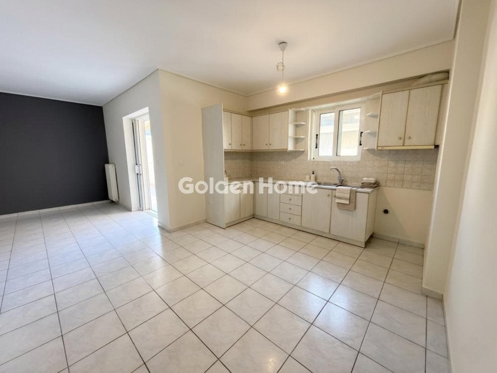 Apartment in Megala Sxoinia A, Acharnes — Photo 3 of 9