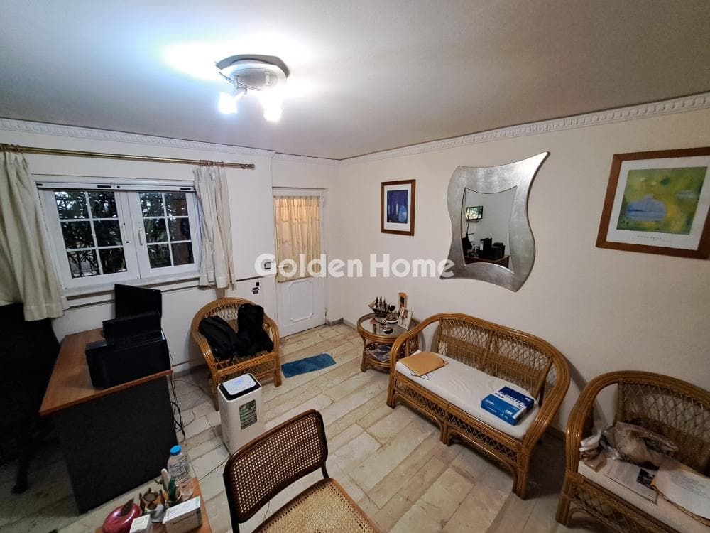 Apartment in Agia Paraskevi, Nea Smyrni — Photo 3 of 17