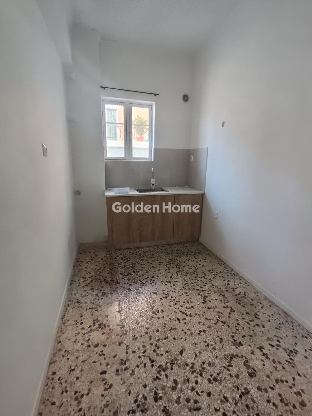 Apartment in Agios Ioannis Chrisostomos, Nikaia — Photo 5 of 12