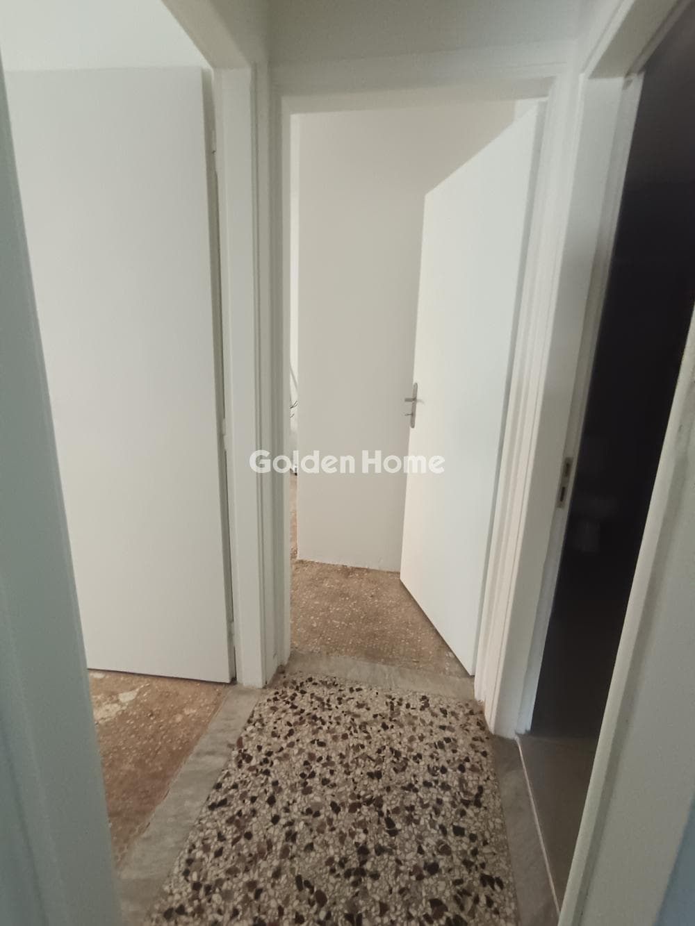 Apartment in Agios Ioannis Chrisostomos, Nikaia — Photo 4 of 12