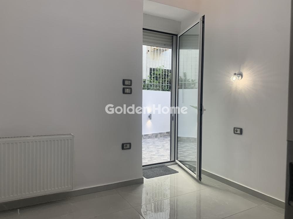 Apartment in Plateia Davaki, Kalithea — Photo 2 of 11
