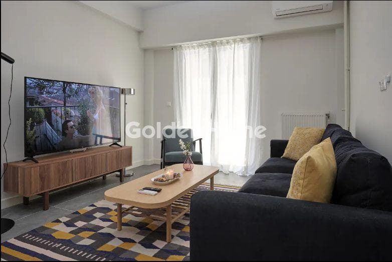 Apartment in Megala Sxoinia B, Exarchia - Neapoli — Photo 2 of 14