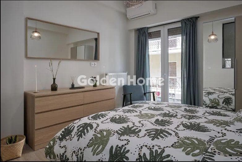 Apartment in Megala Sxoinia B, Exarchia - Neapoli — Photo 12 of 14