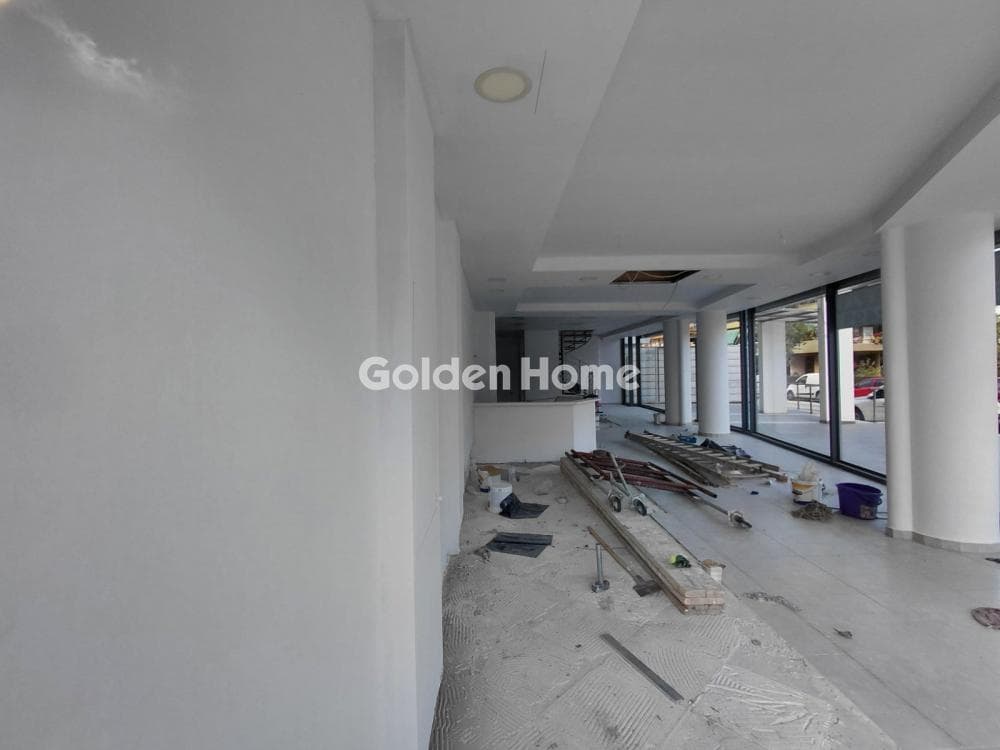 Retail Store in Terpsithea, Glyfada — Photo 1 of 9