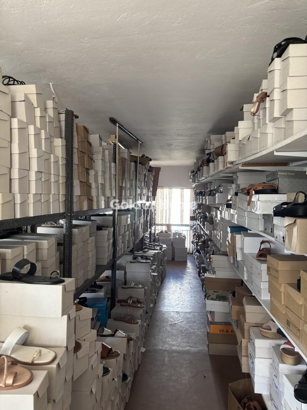 Retail Store in Neo Terma, Marousi — Photo 8 of 11