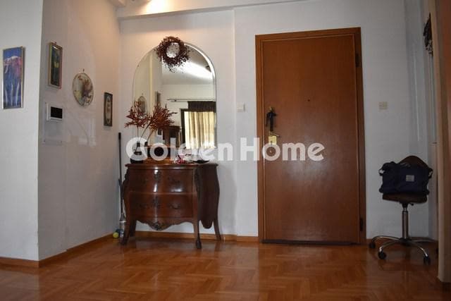 Apartment in Agia Paraskevi, Nea Smyrni — Photo 12 of 28