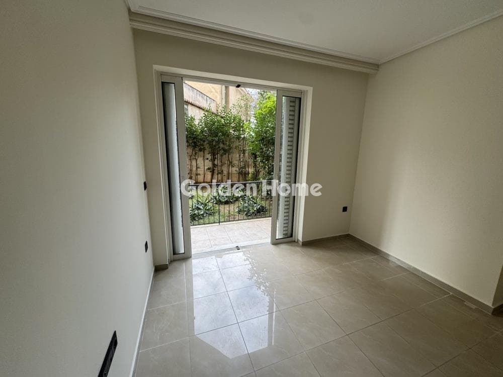 Apartment in Chrisaki, Nea Smyrni — Photo 2 of 12