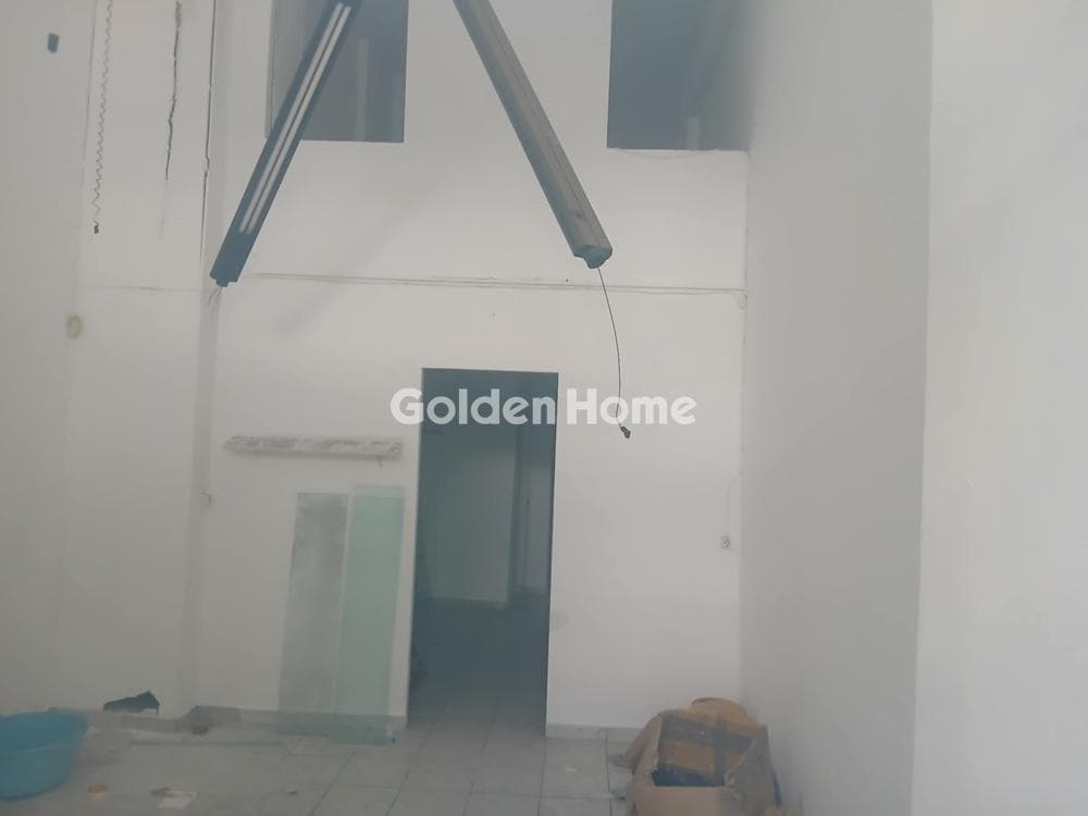 Κατάστημα στην Πλατεία Βάθης, Κέντρο — Φωτογραφία 2 από 3