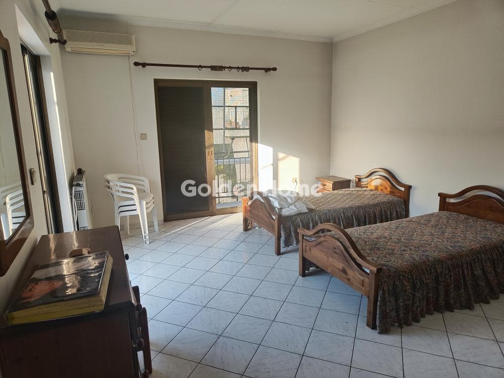 Apartment in Evgenia, Keratsini — Photo 1 of 18