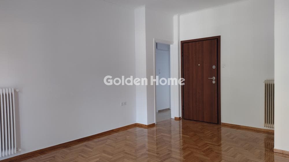 Apartment in Platia Attikis, Attiki — Photo 2 of 25