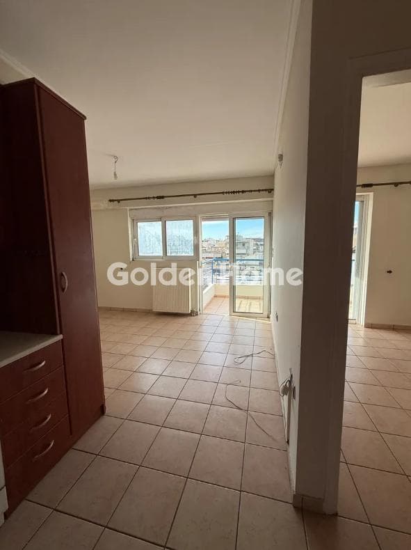 Apartment in Center, Dafni — Photo 8 of 18
