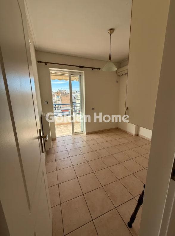 Apartment in Center, Dafni — Photo 11 of 18