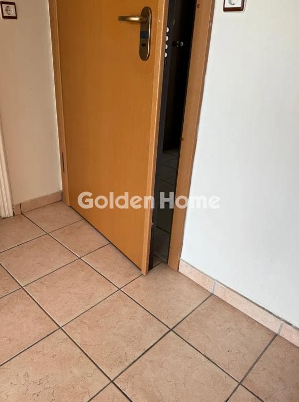 Apartment in Center, Dafni — Photo 16 of 18